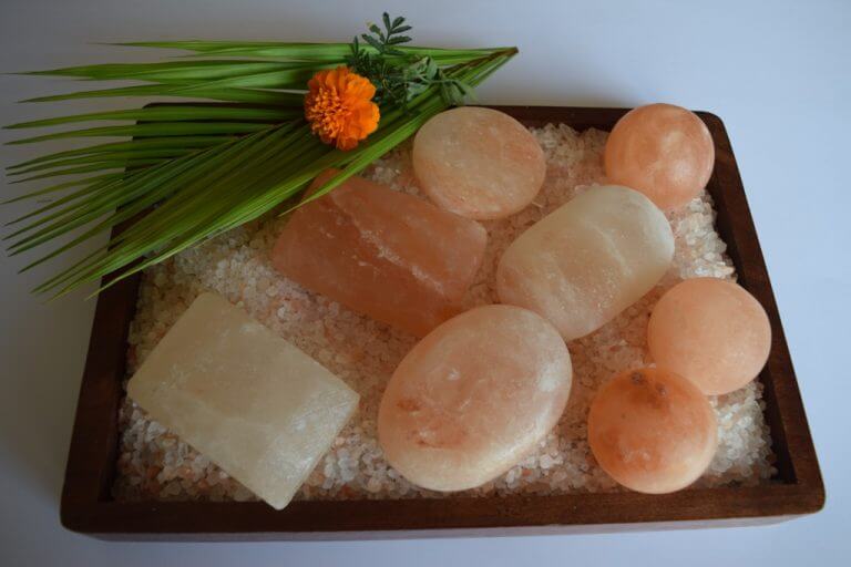 da muoi khoang himalaya vien massage gia re hcm