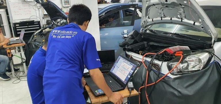 Địa chỉ đào tạo nghề sửa chữa điện ô tô tại HCM