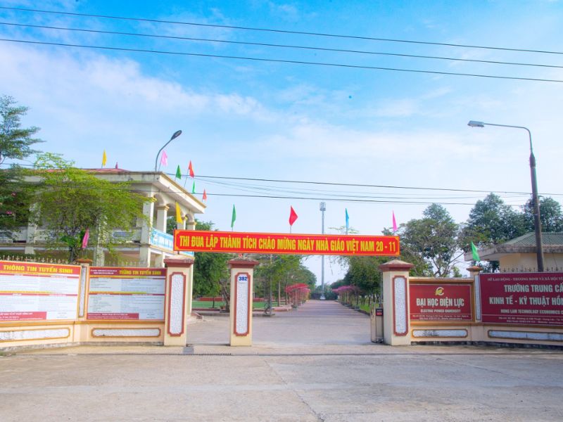 top truong trung cap nghe uy tin chuyen nghiep o nghe an 8