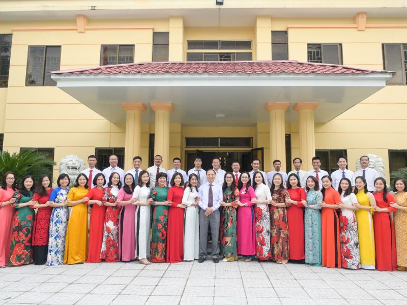 top truong trung cap nghe uy tin chuyen nghiep o nghe an 9