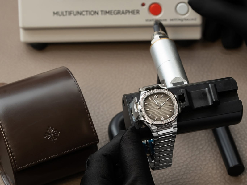 dong ho tai Kronos Luxury Timepieces co chinh hang 7